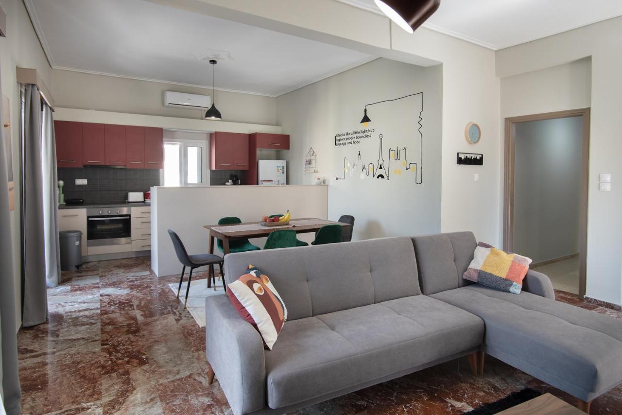 Emerald 110M2 Entire Floor Apt Steps To City'S Heart Kalamata Exterior foto